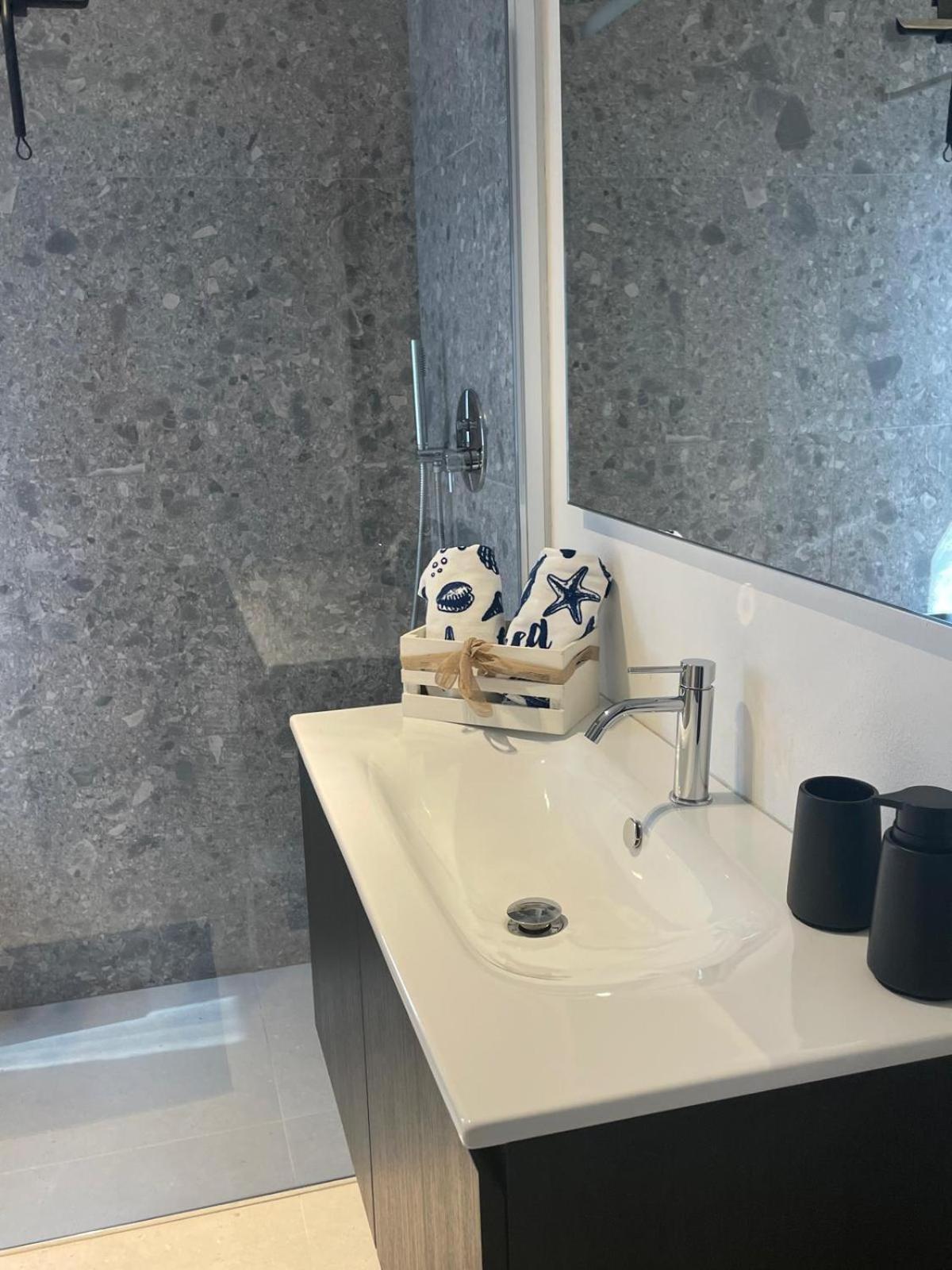 Appartamento Luxury Piscina E Mare A 5 Min